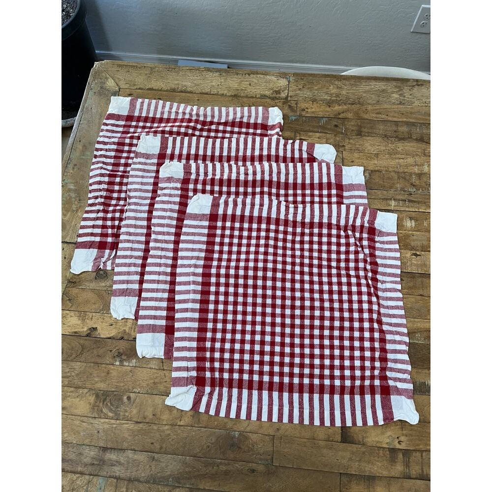 Sur La Table Red White Plaid 100% Cotton Napkins Set of 4 20 x 20